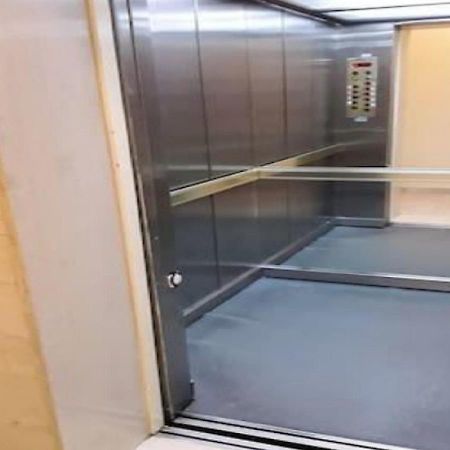 Отель House In The Center Of Piraeus Next To The Port And The Metro!! Экстерьер фото